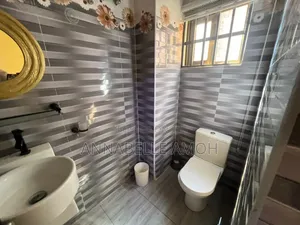 3bdrm House in Bush Road Estate, Accra Metropolitan for rent