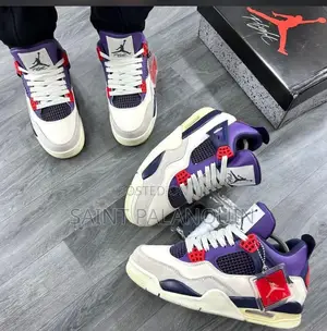 Nike Air Jordan 4 Retro Shoes