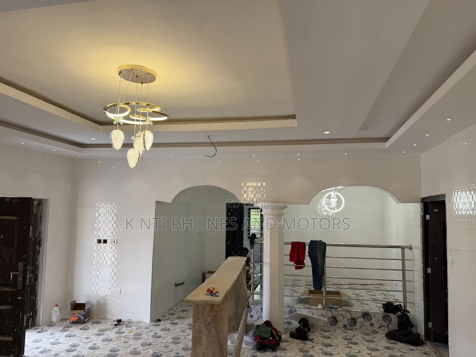 8bdrm House in K Nti Lux Apartment, Kumasi Metropolitan for sale