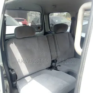 Suzuki Every Wagon 2010 White