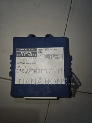 Toyota Voxy Smart Board