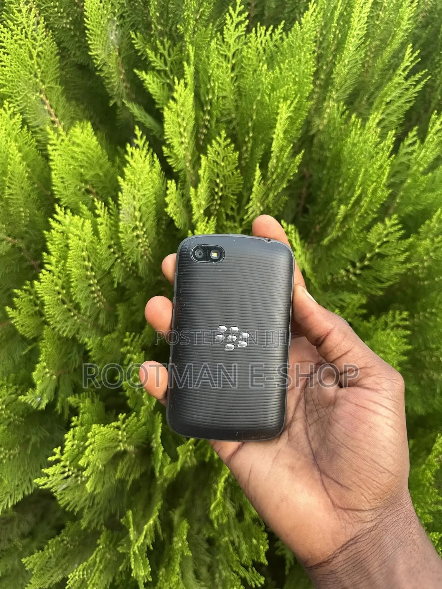 BlackBerry 9720 Black