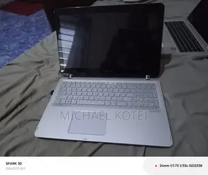 Laptop Asus 1015E 12GB Intel Core i5 SSD 16 GB