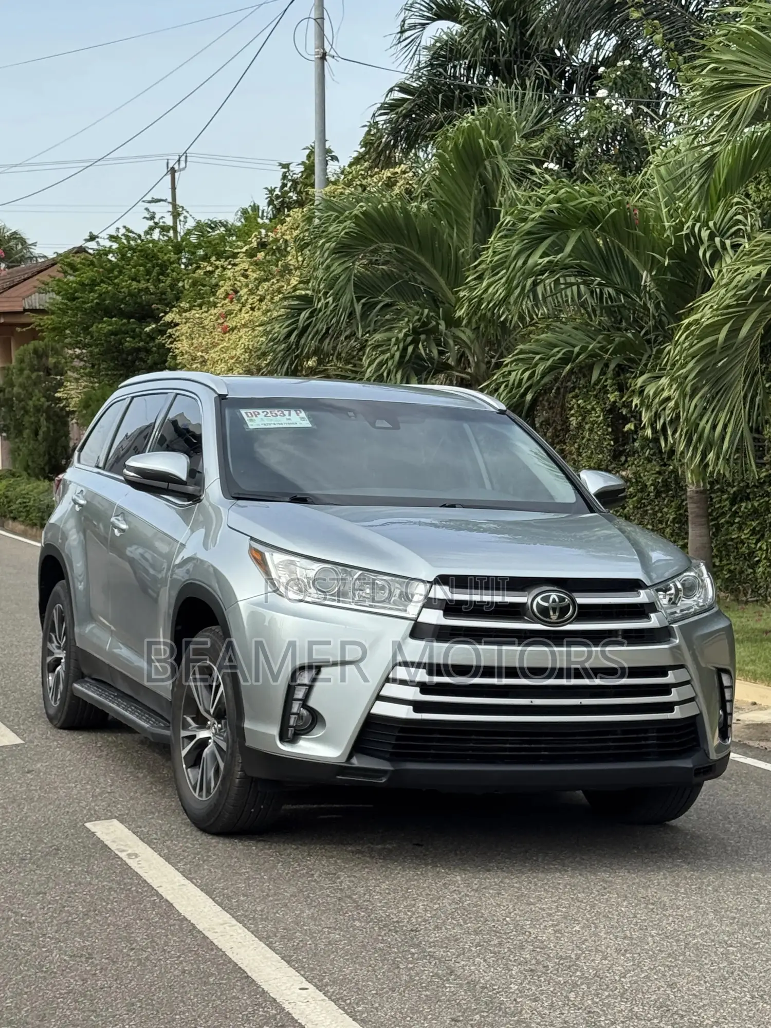 Toyota Highlander LE Plus 2019 Silver