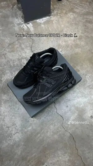 New Balance Sneakers