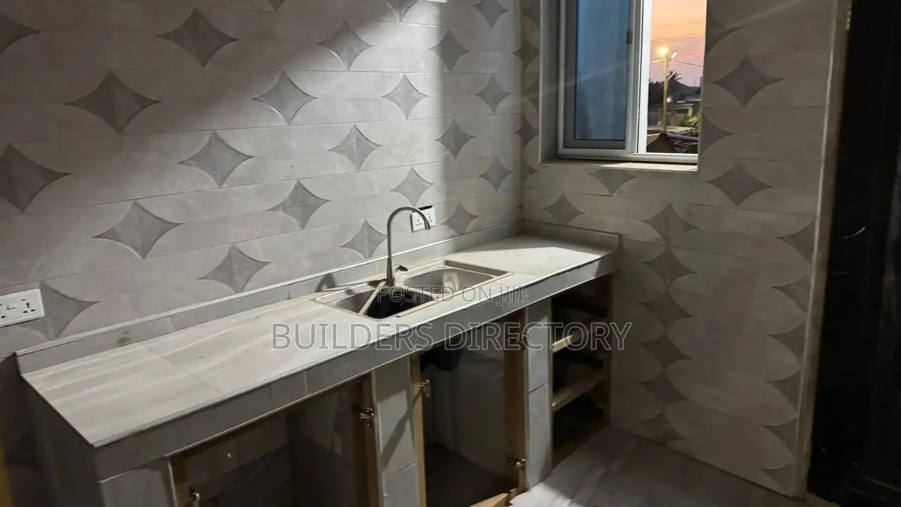 2bdrm Apartment in Two Bedroom, Baatsona Total for rent