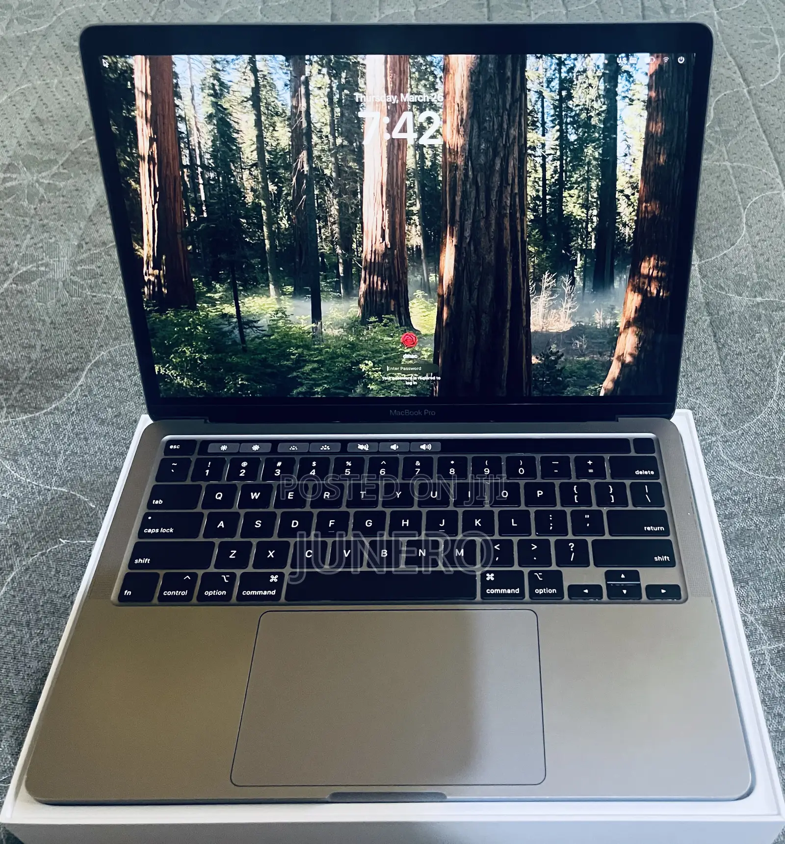 Laptop Apple MacBook Pro 2020 16GB Intel Core i7 SSD 500GB