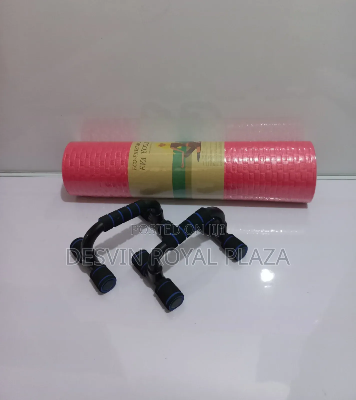 Yoga Mat + Push Up Bar