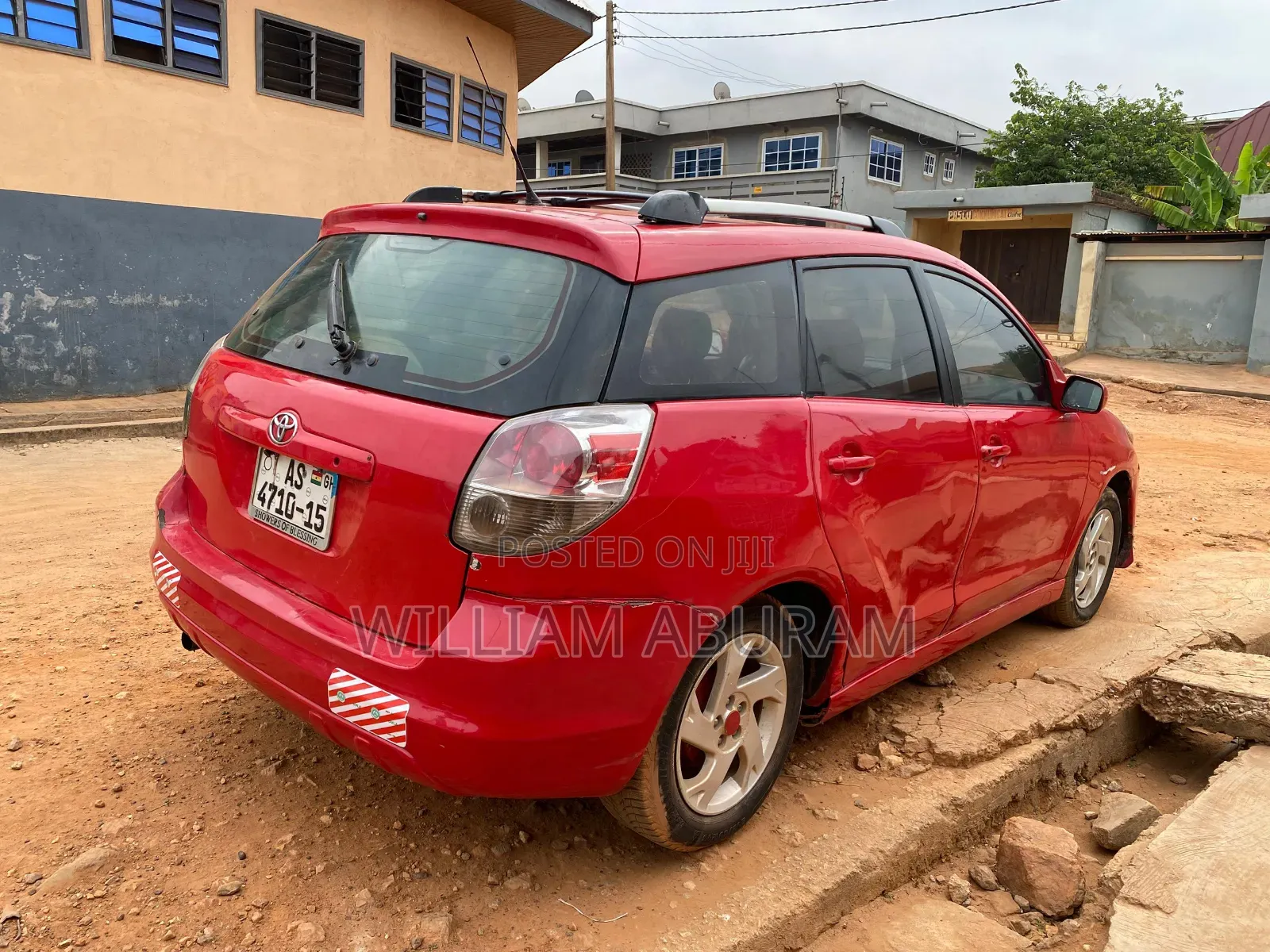 Toyota Matrix Hatchback FWD (1.8L 4cyl 5M) 2010 Red