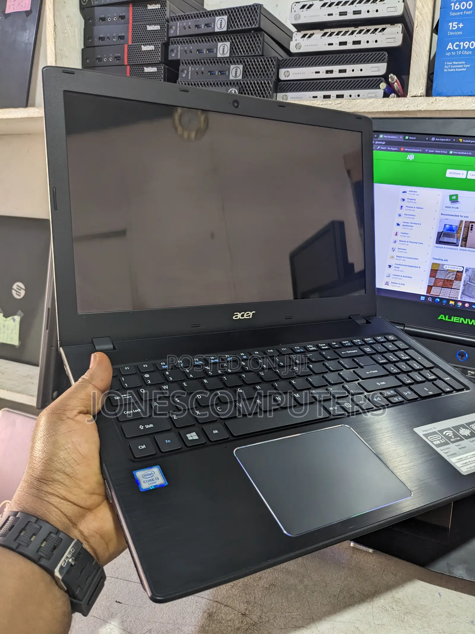 Laptop Acer Aspire E5-575T 8GB Intel Core i3 HDD 1T