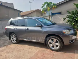 Toyota Highlander Limited 2010 Gray