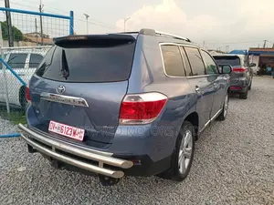 Toyota Highlander 3.5L 4WD 2013 Blue