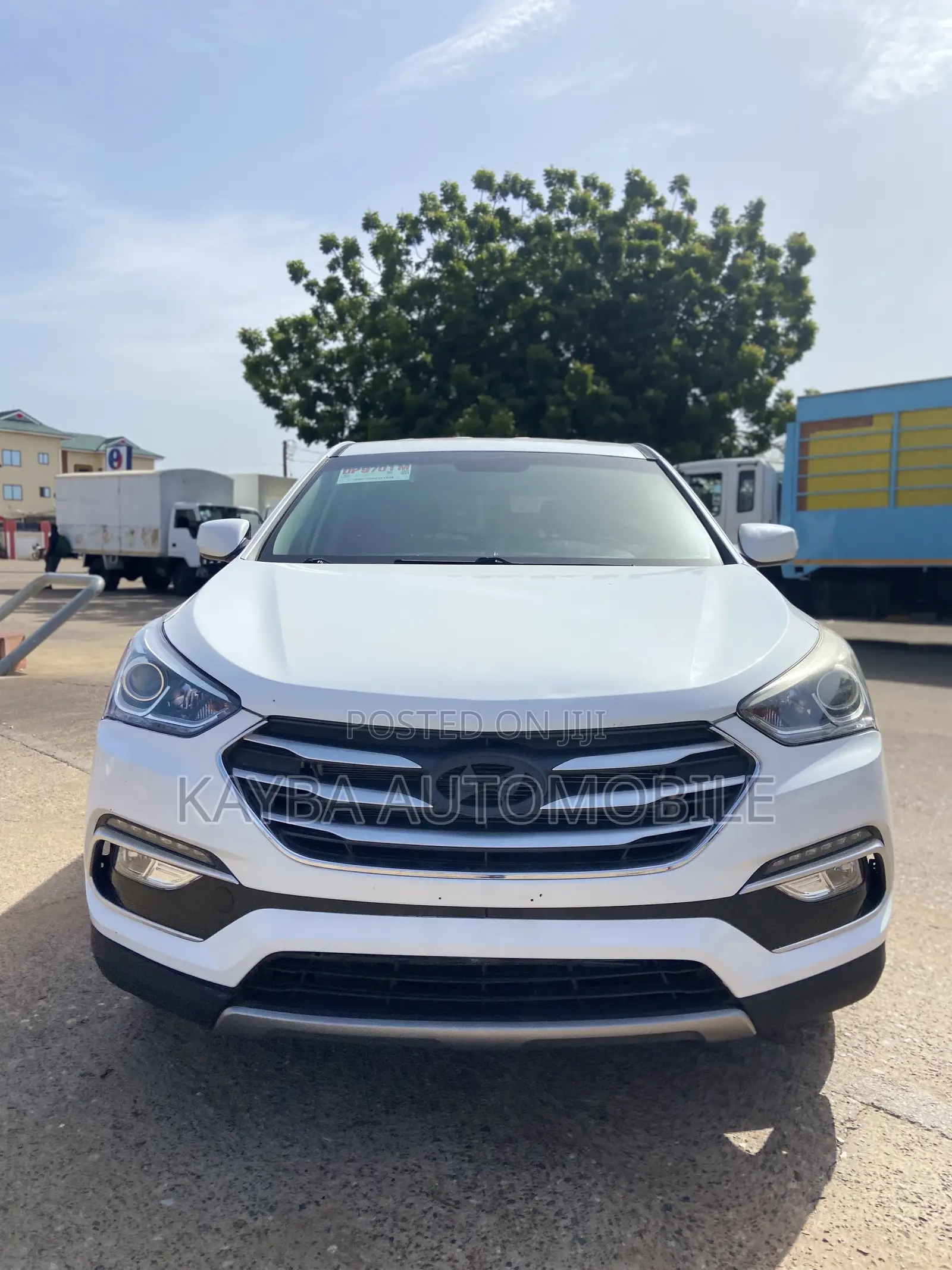 Hyundai Santa Fe 2017 White