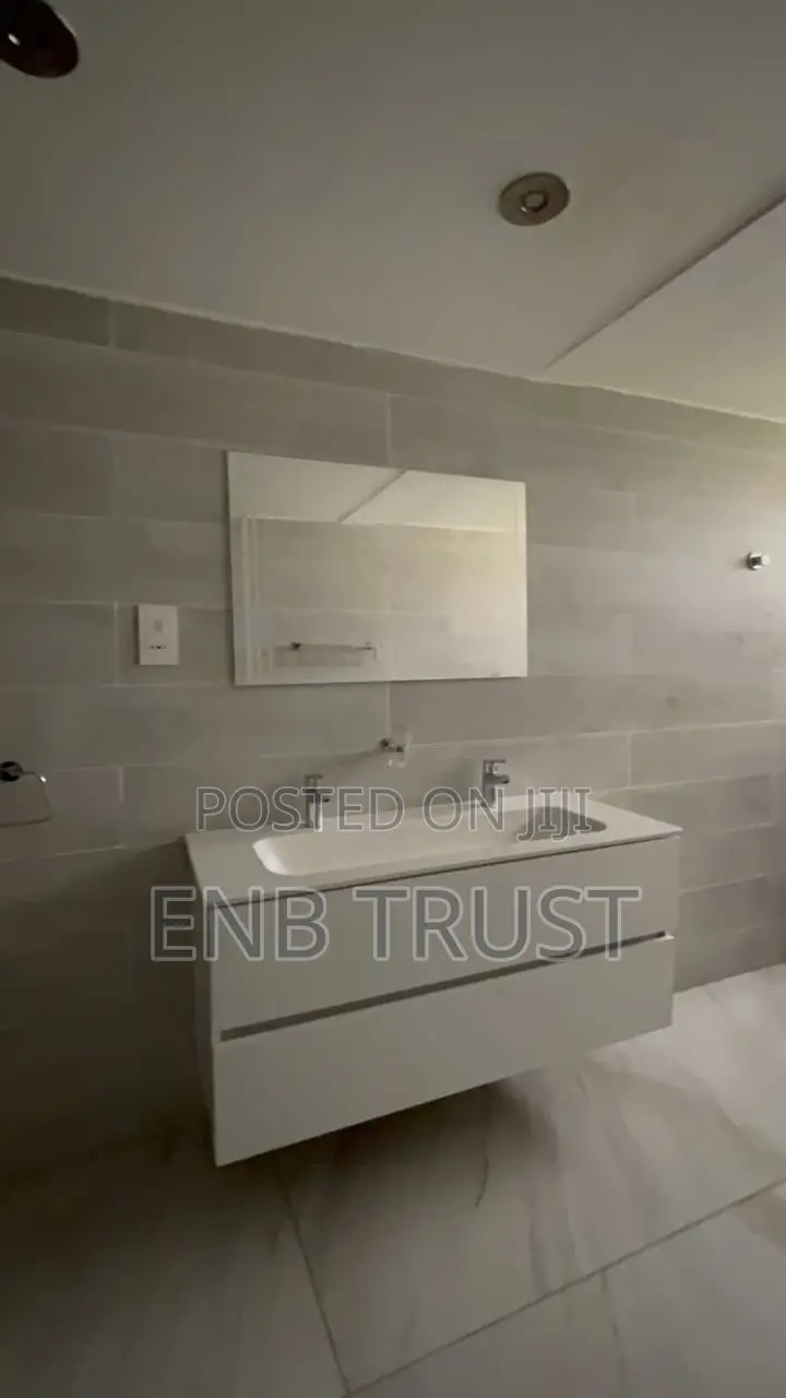 Furnished 4bdrm Townhouse / Terrace in Cantonments, US Embassy Area