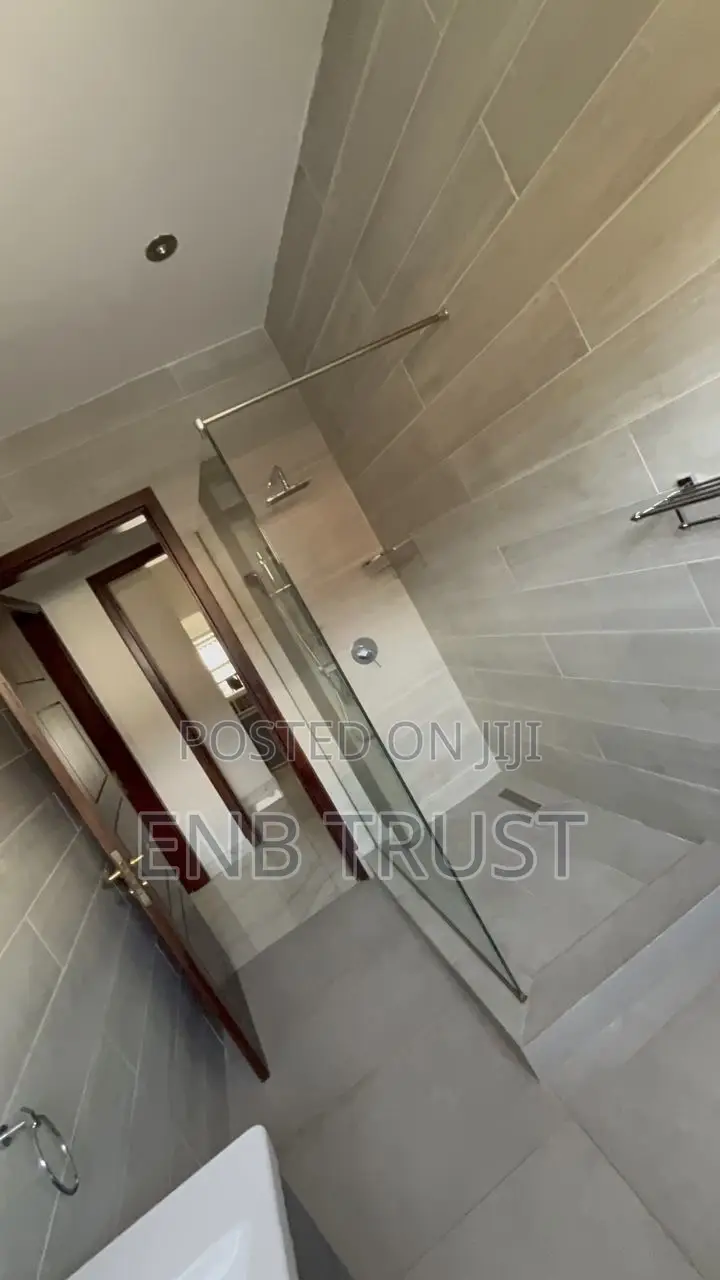 Furnished 4bdrm Townhouse / Terrace in Cantonments, US Embassy Area