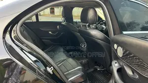Mercedes-Benz C300 2017 Black