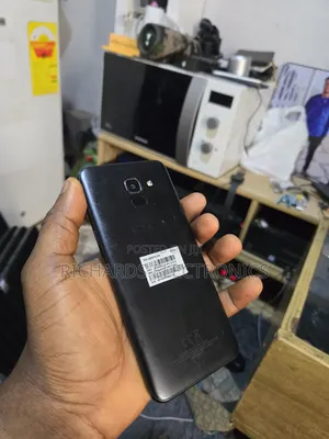 Samsung Galaxy J6 32 GB Black