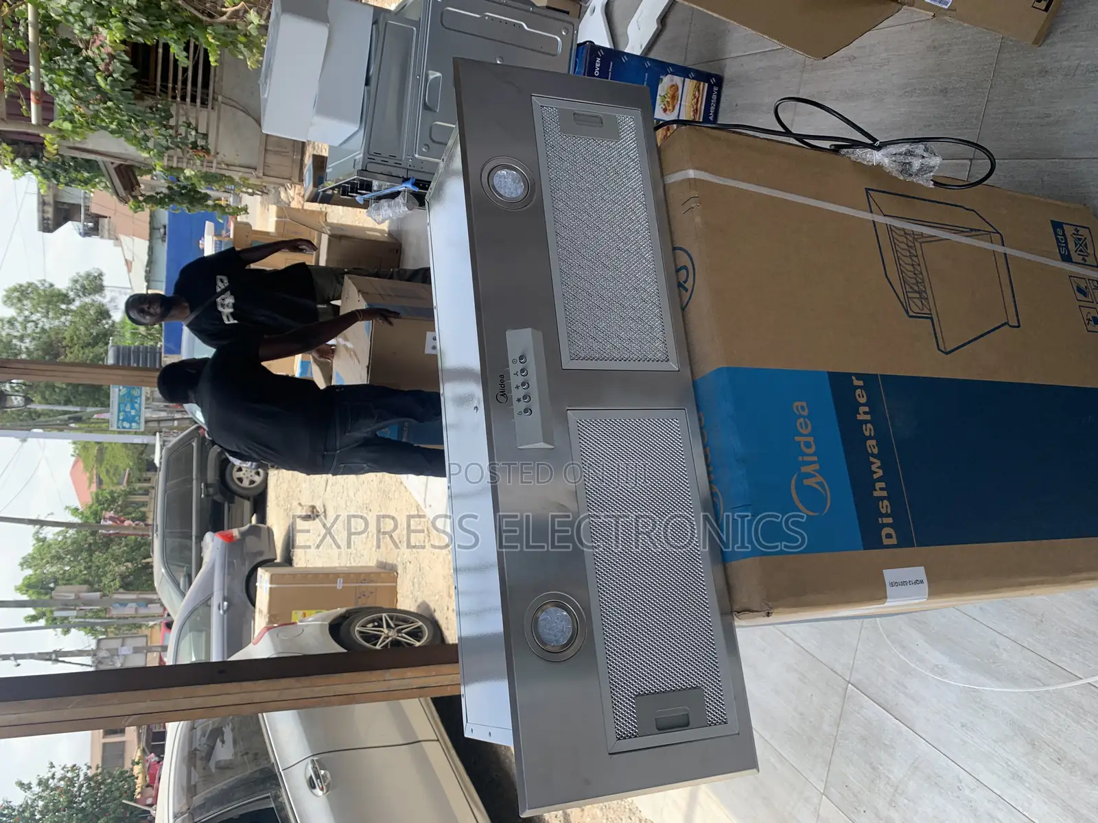 Better Deal on Built in Midea 90m21 -S