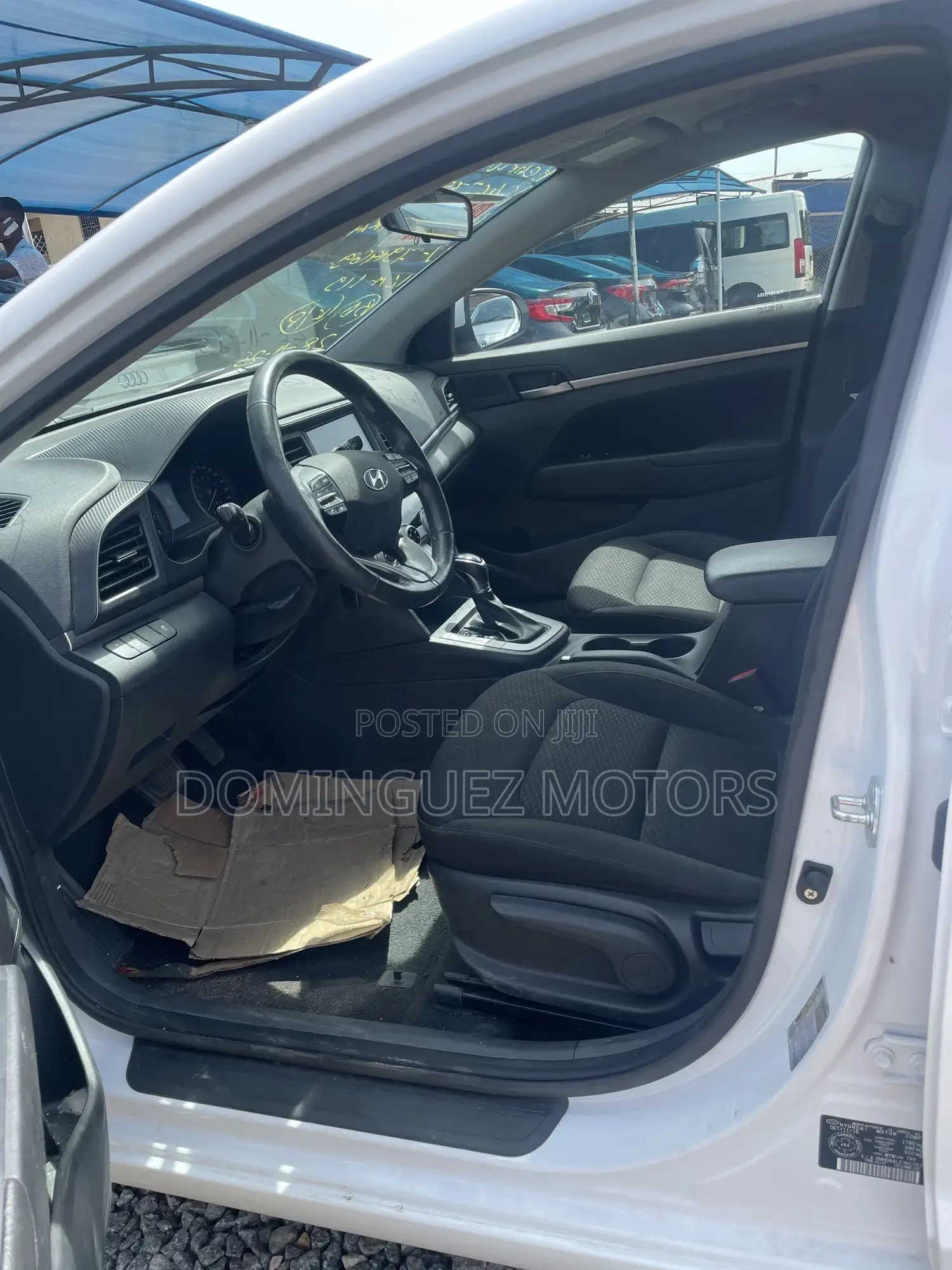 Hyundai Elantra 2019 White