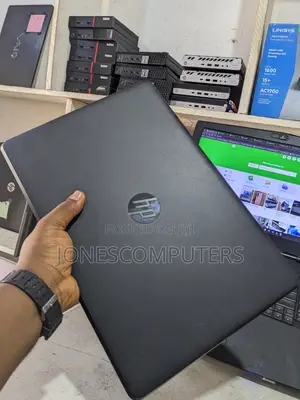 Laptop HP Pavilion 15 8GB Intel Core i5 HDD 1T