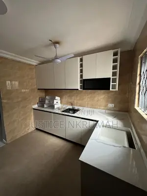 2bdrm Apartment in Mr Justice Estate, Top Base for rent