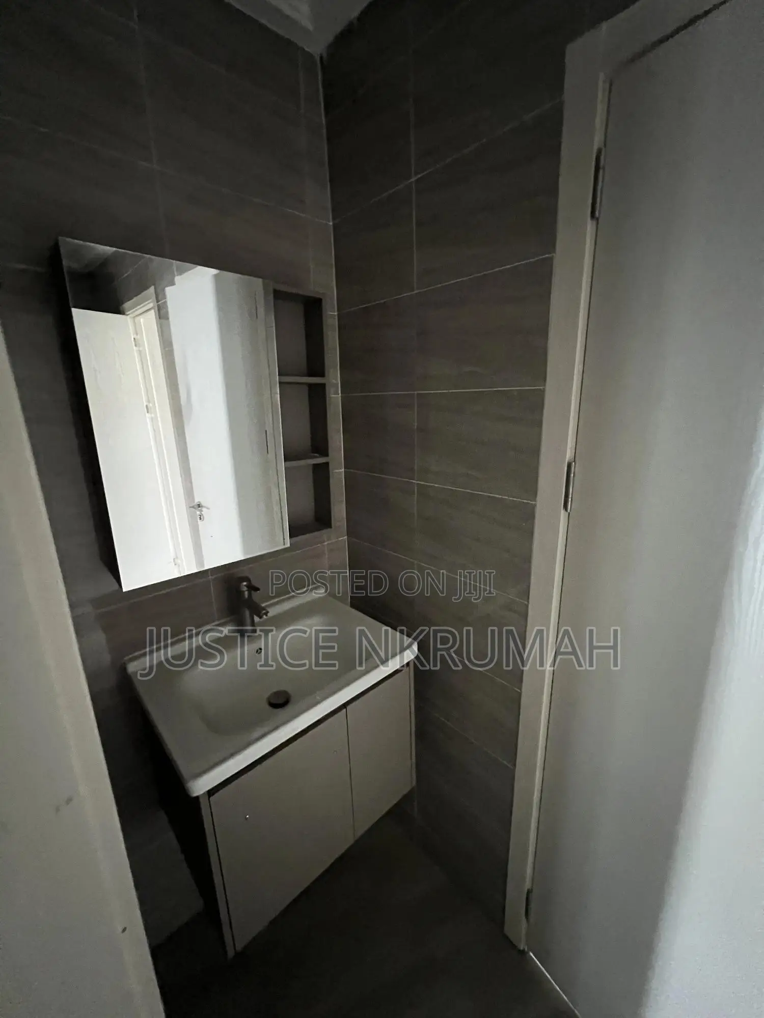 2bdrm Apartment in Mr Justice Estate, Top Base for rent