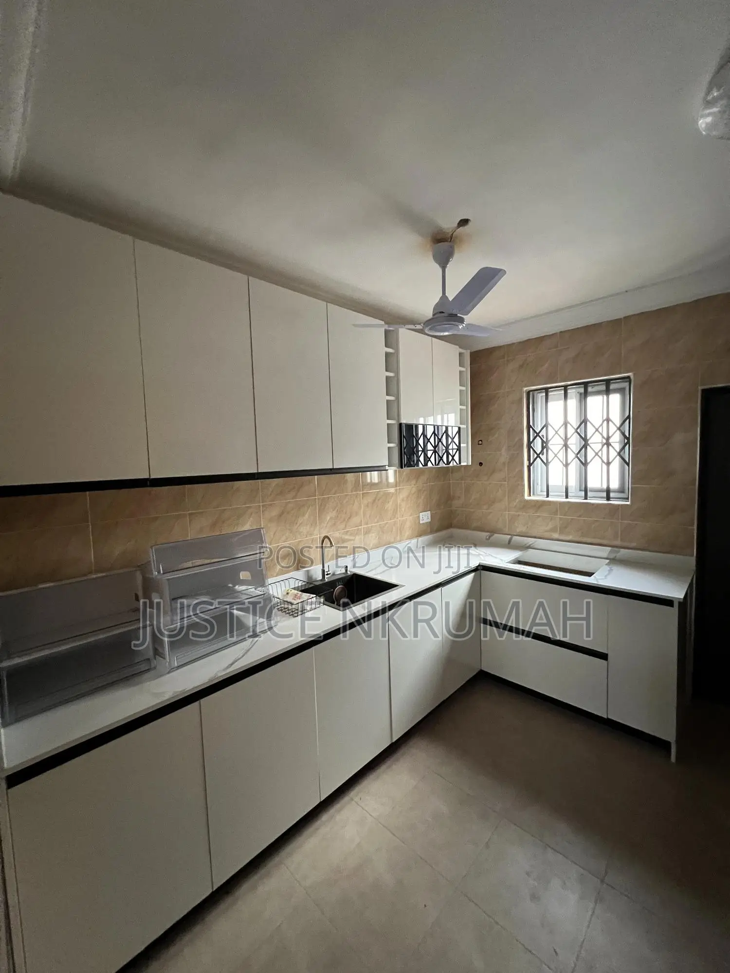 2bdrm Apartment in Mr Justice Estate, Top Base for rent