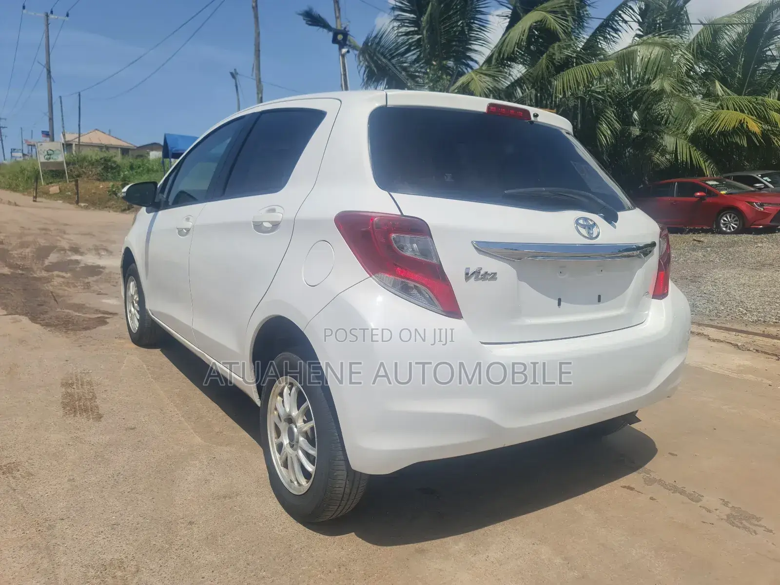 Toyota Vitz 1.5 FWD 5dr 2014 White