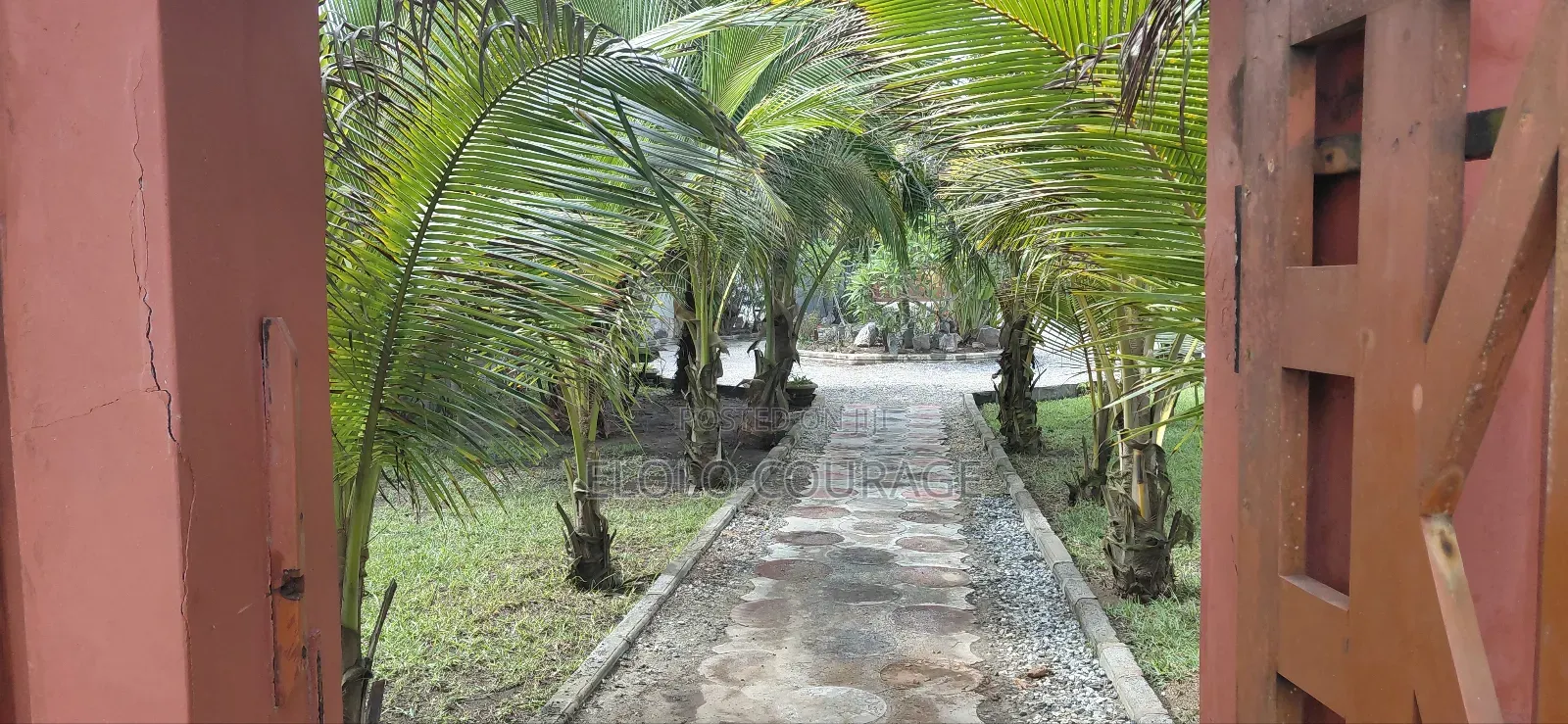 Furnished 6bdrm Bungalow in Ga South Municipal for sale