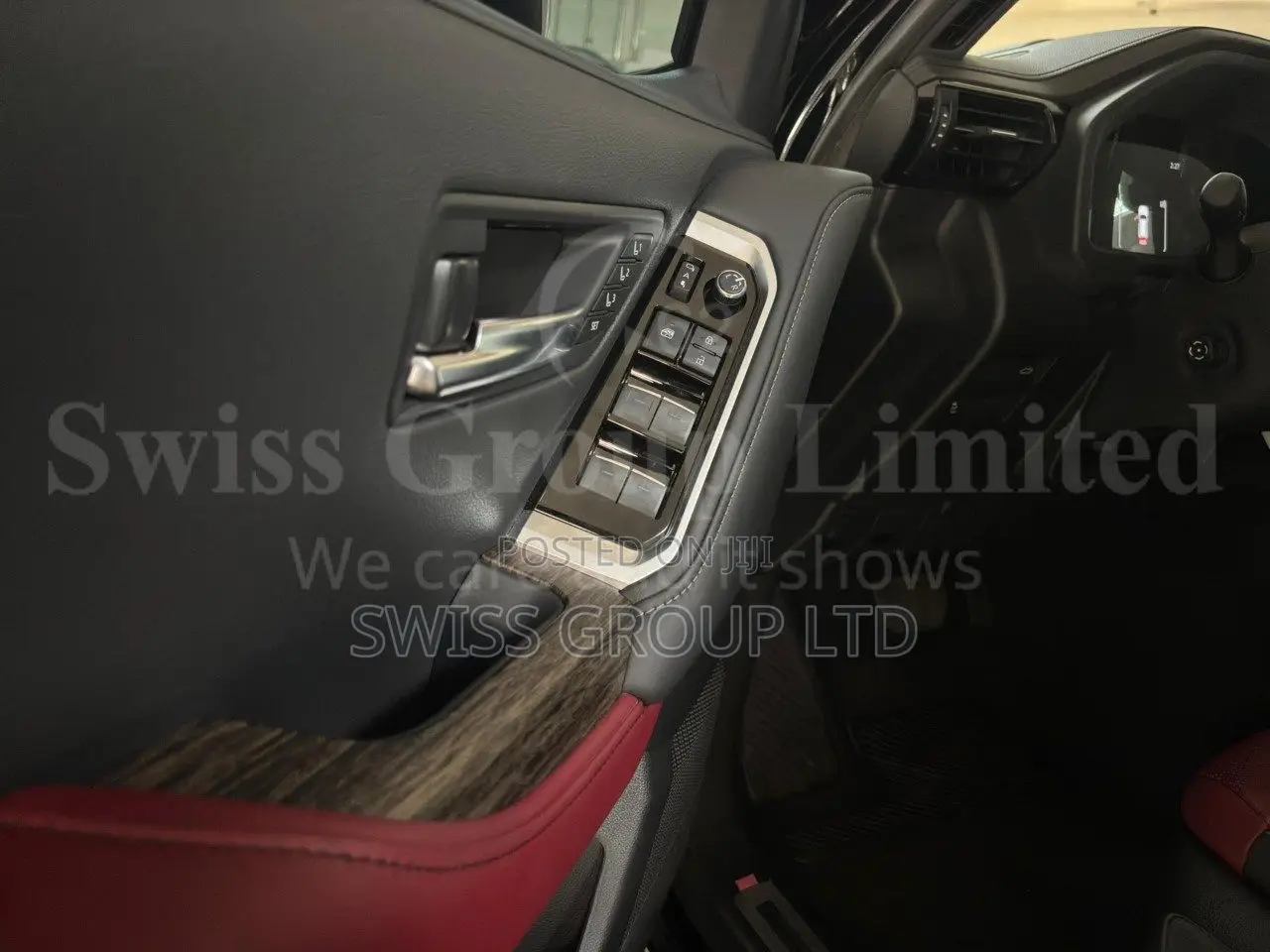 New Toyota Land Cruiser LC300 2025 Black