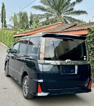 Toyota Voxy 2015 Black