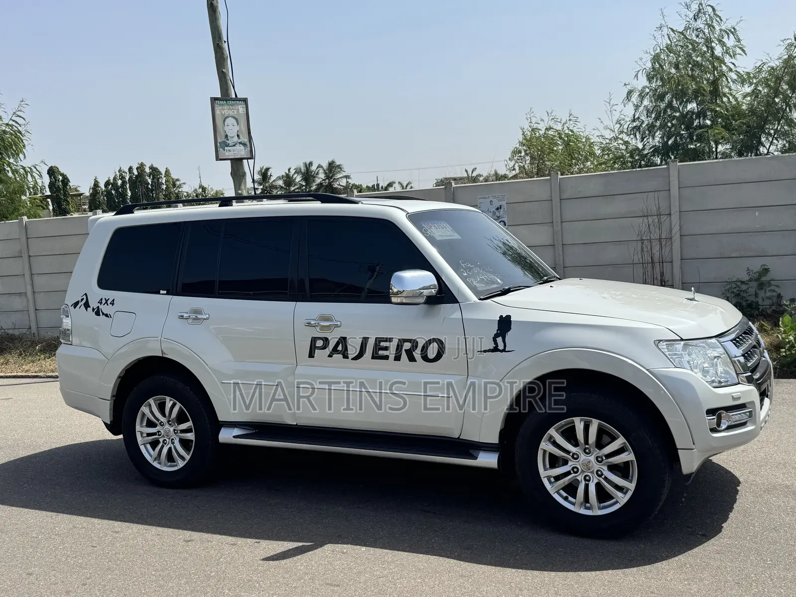 Mitsubishi Pajero V90 3.8 V6 GLS/GLX 2019 White