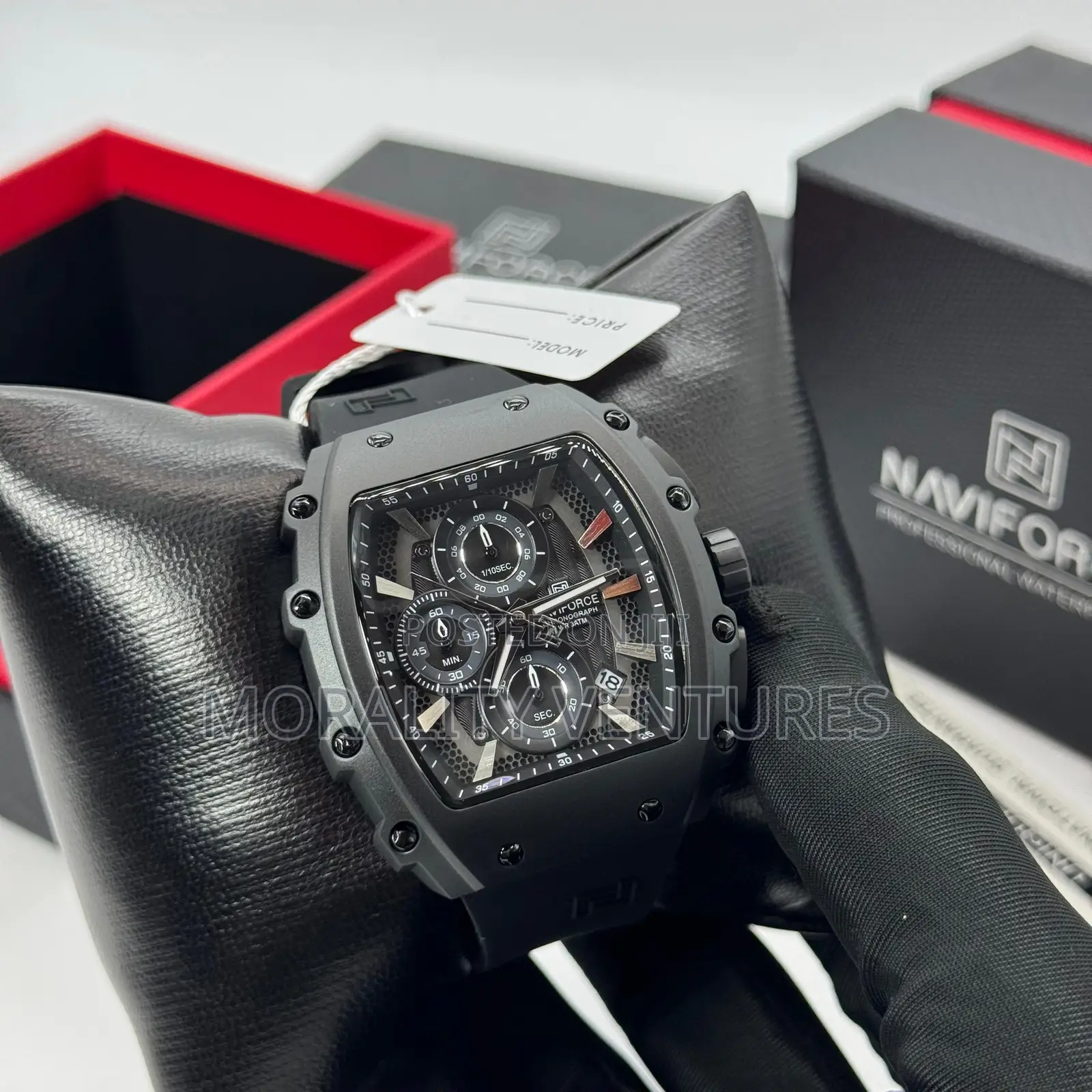 Naviforce Nf8070 Analog Watch