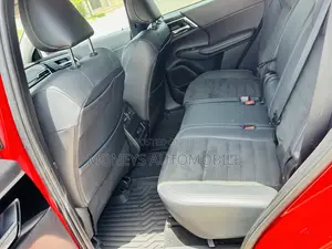 Mitsubishi Outlander 2024 Red