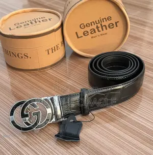 Black Leather Gucci Belt for Men