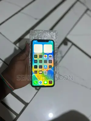 Apple iPhone X 64 GB White