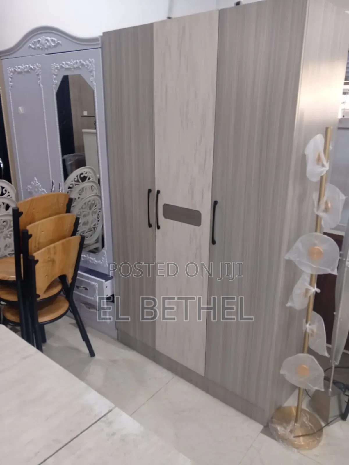 Wardrobe With Ash Slime Three Door