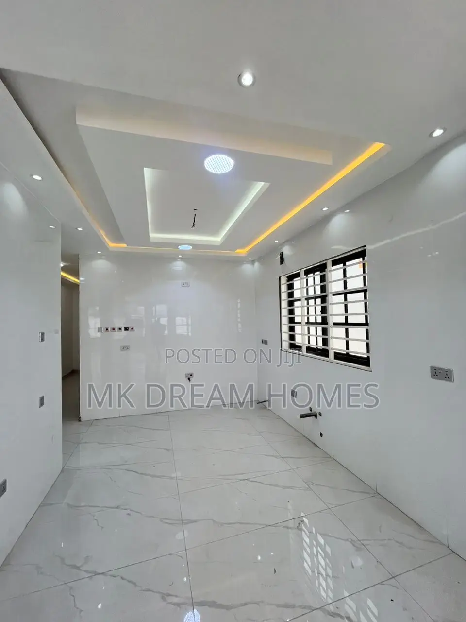 4bdrm House in Lake Side Estate for sale
