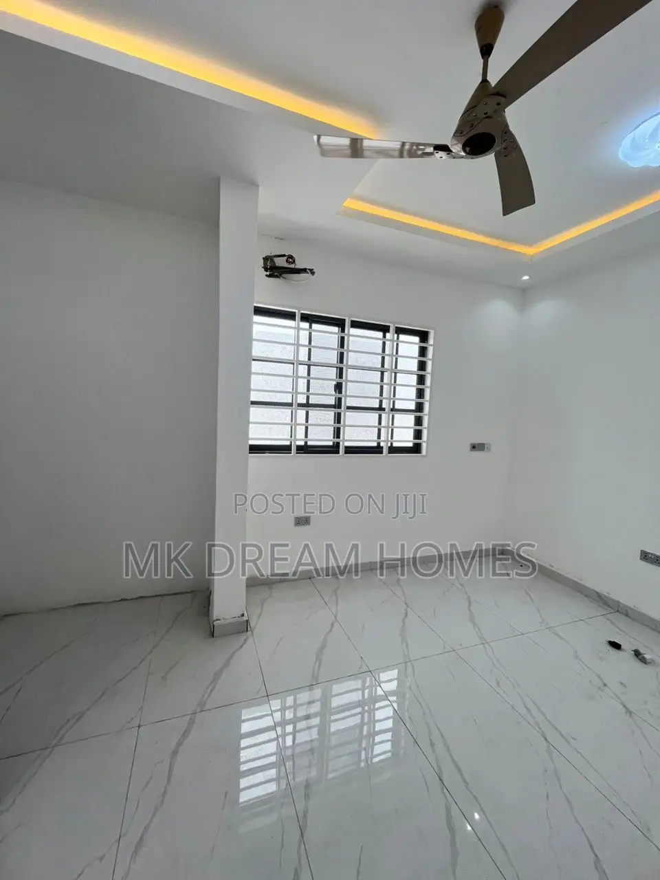 4bdrm House in Lake Side Estate for sale