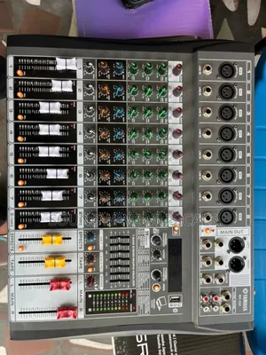 Yamaha Mx-800 8 Channel