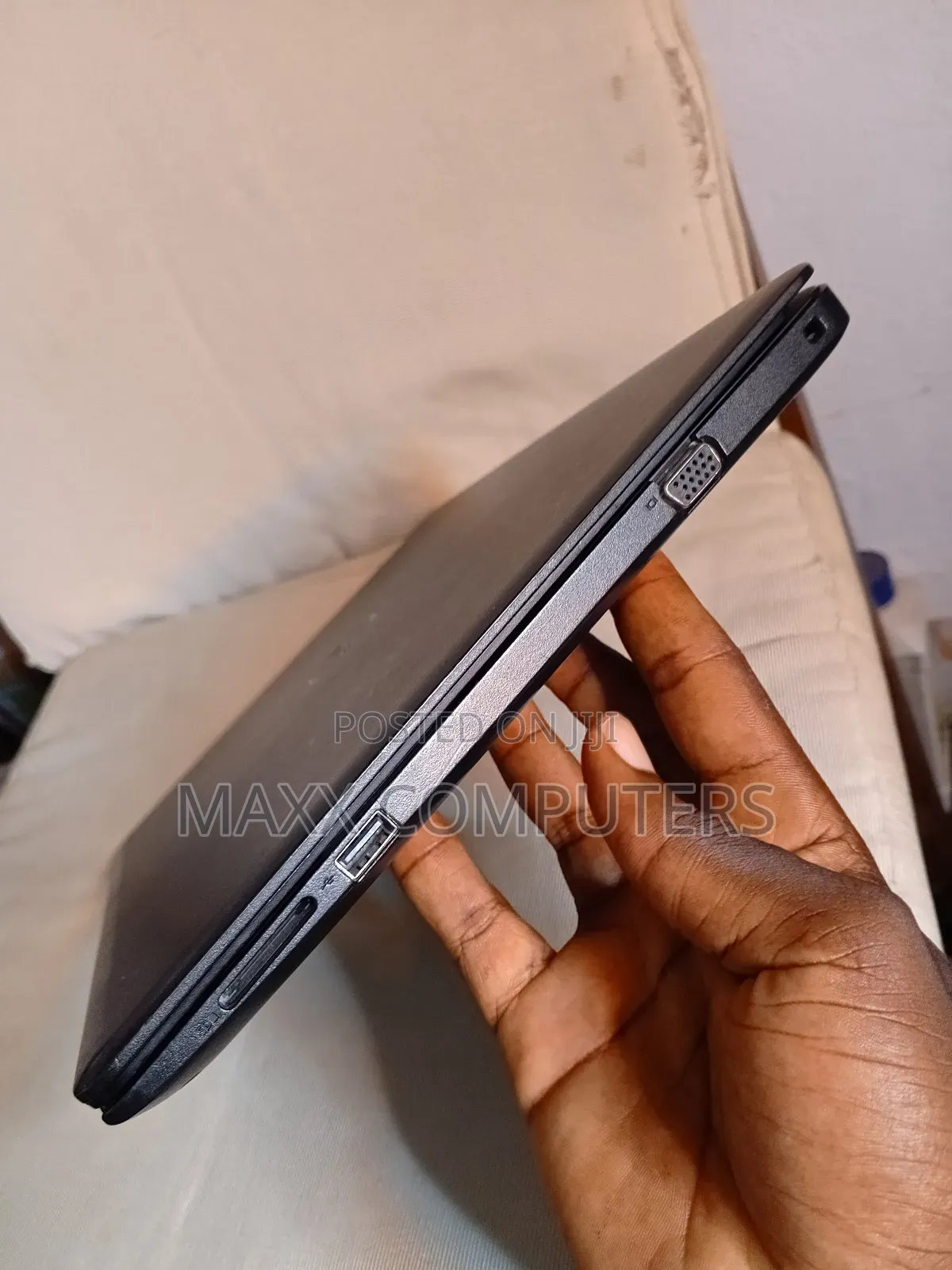 Laptop Dell Latitude 3490 8GB Intel Core i5 HDD+SSD 512GB