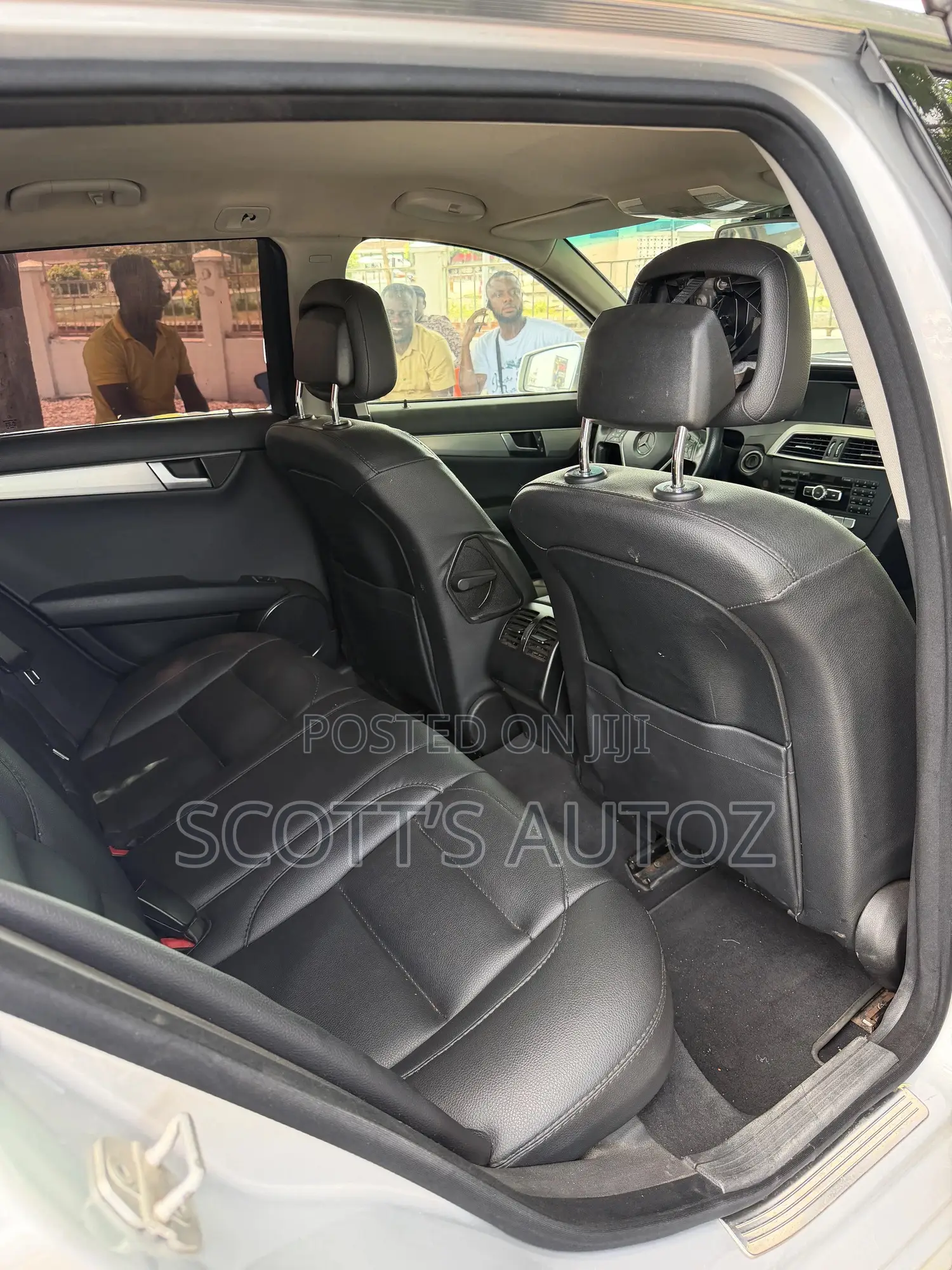 Mercedes-Benz C180 2013 Silver
