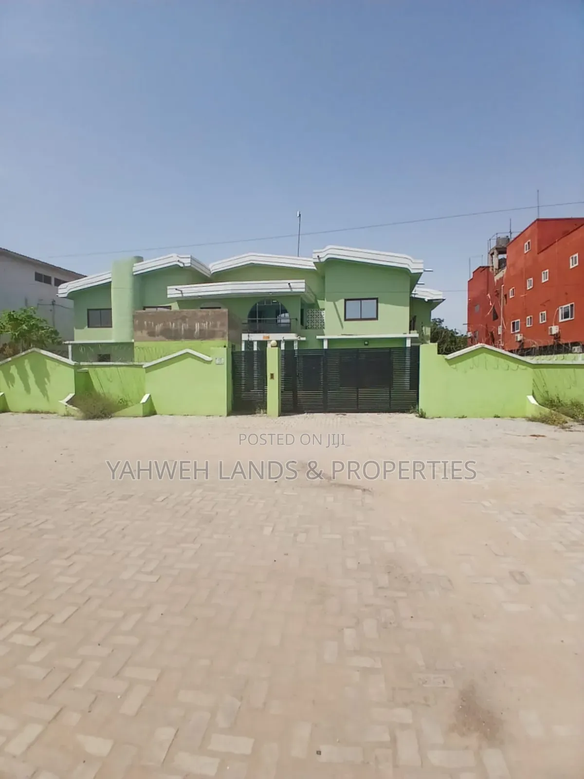 10bdrm House in Spintex, Baatsona Total for rent