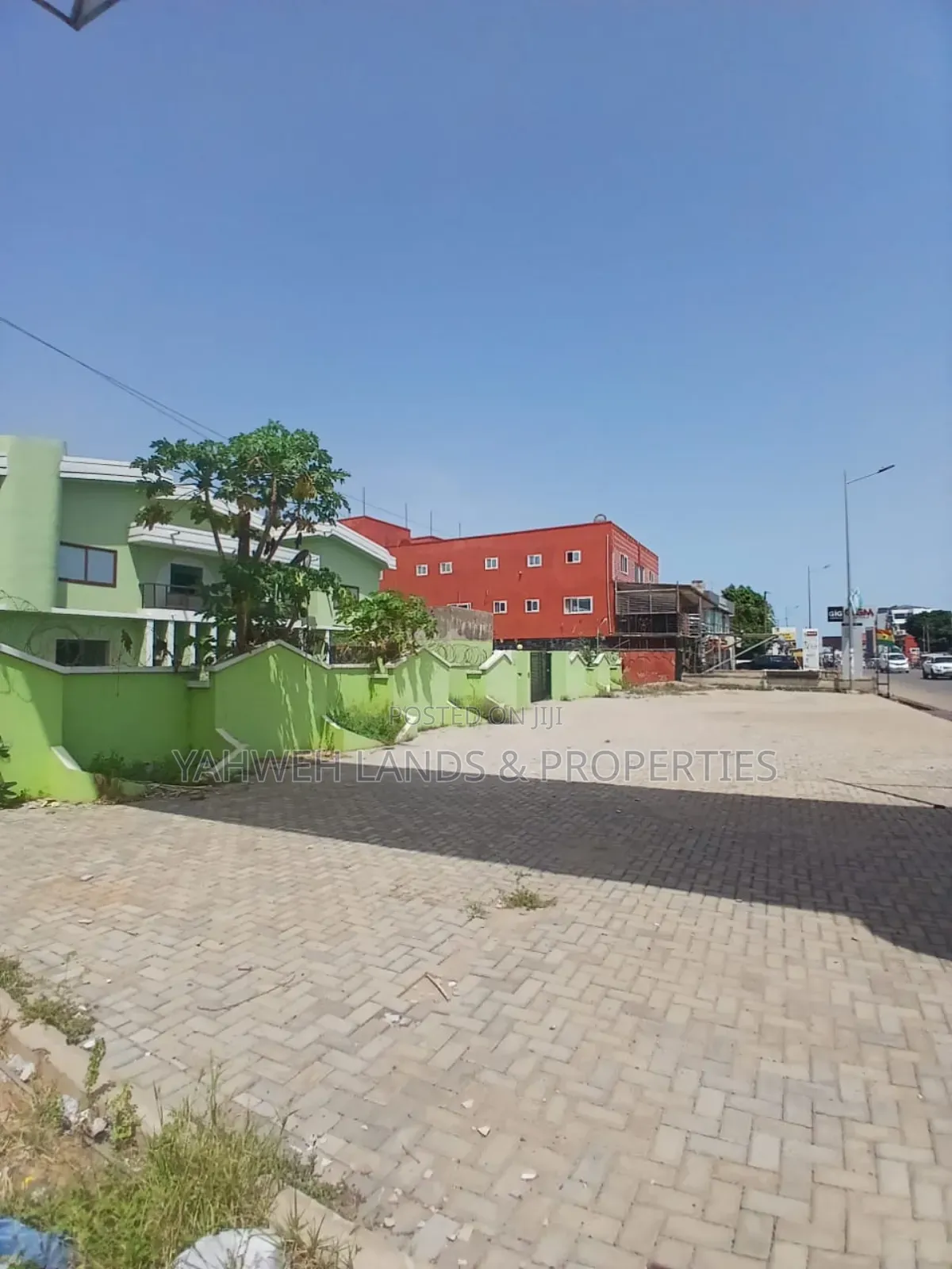 10bdrm House in Spintex, Baatsona Total for rent