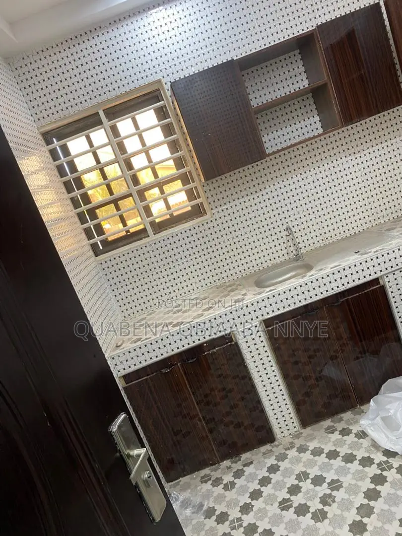 1bdrm Apartment in Lakeside Estate for rent