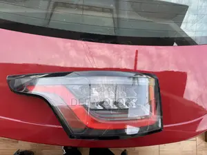 2018 -2022 Range Rover Sports Taillight