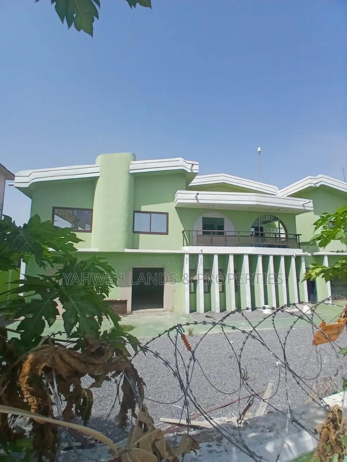 10bdrm House in Spintex, Baatsona Total for rent