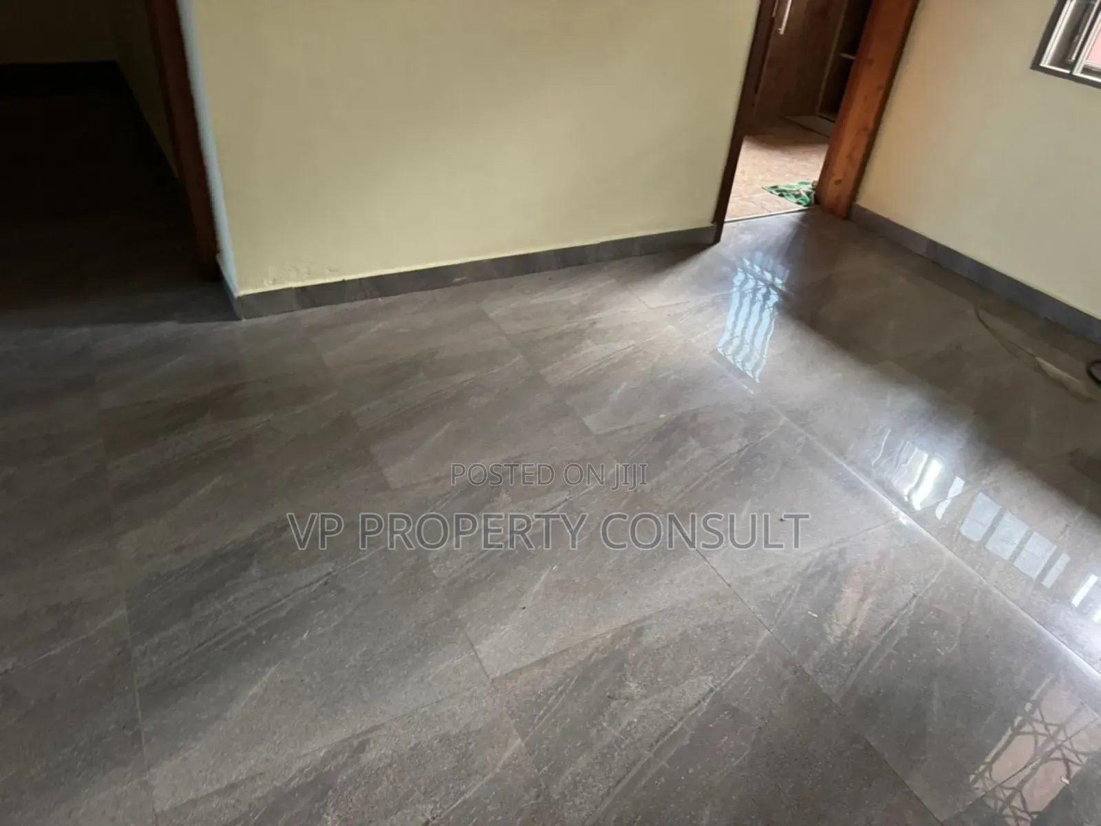 2bdrm Apartment in Ola Achool Area for rent