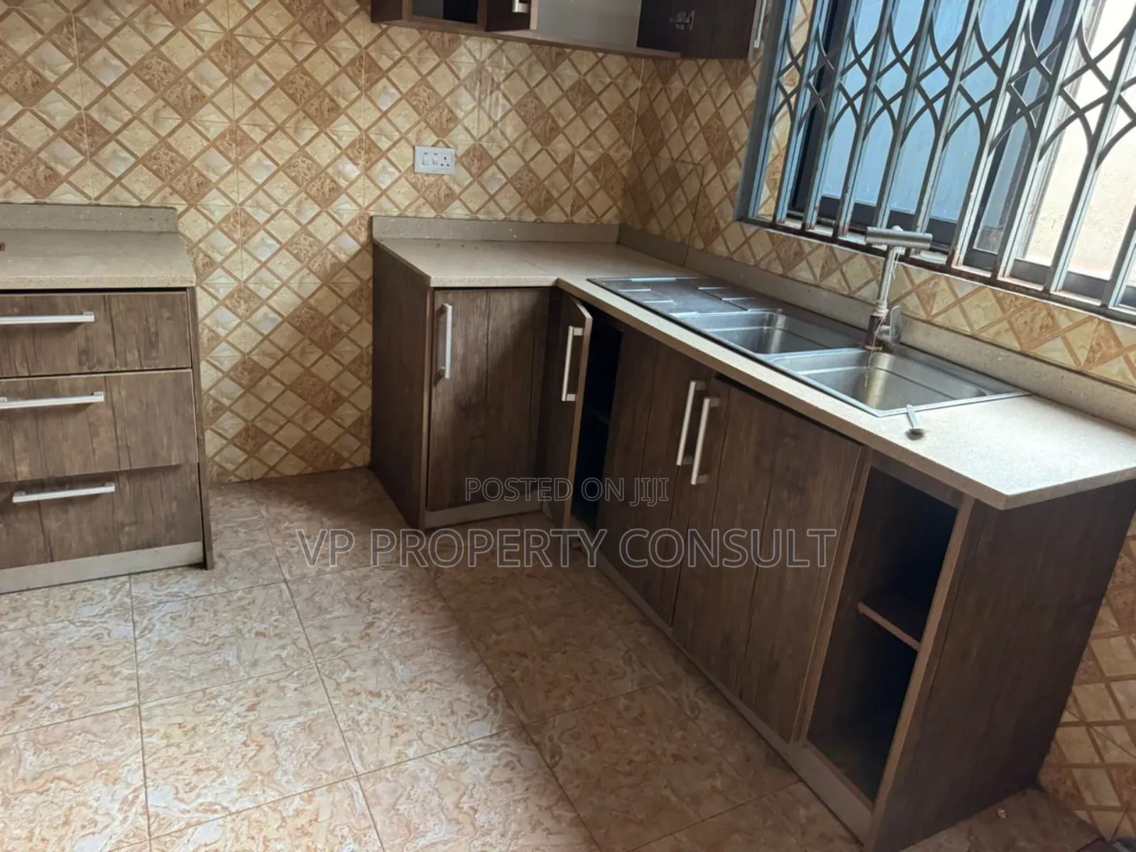 2bdrm Apartment in Ola Achool Area for rent