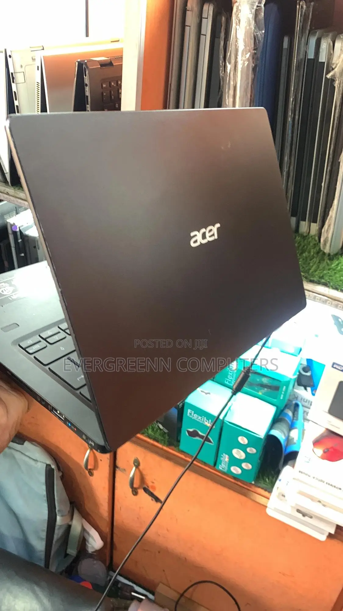 Laptop Acer Swift 1 4GB Intel SSD 256GB